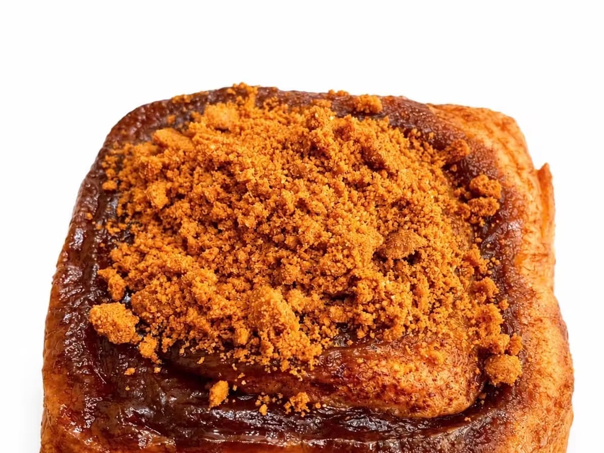 Bánh cuộn dính Biscoff