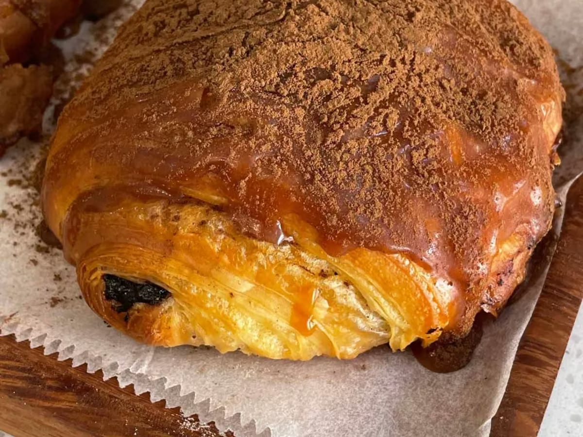 Pain au chocolat caramel mặn