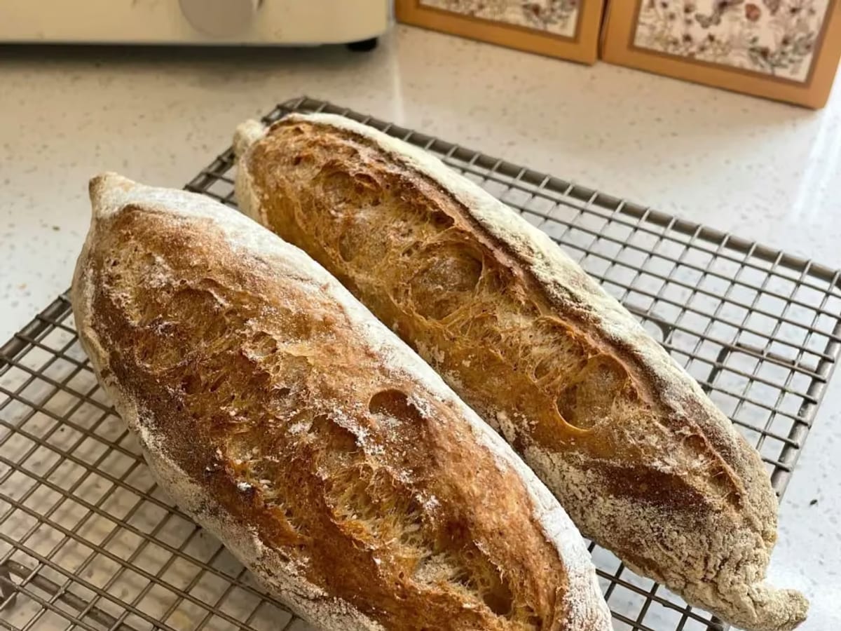 Baguette sourdough nhỏ