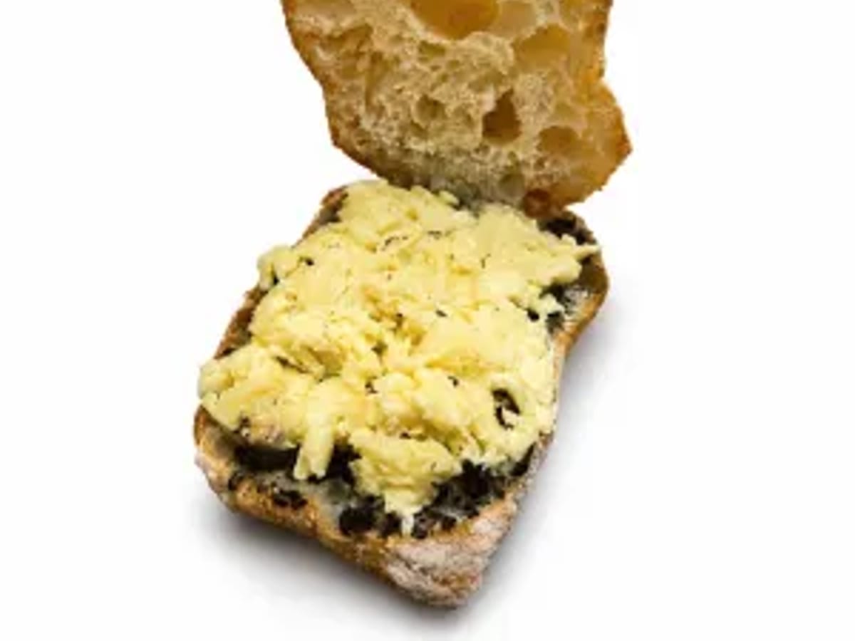 Sandwich ciabatta stracciatella nấm truffle chay